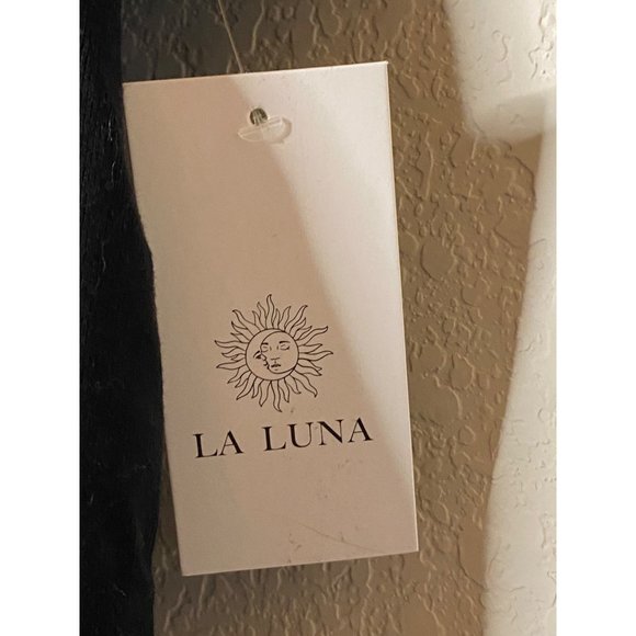 New La Luna black cotton Christmas t-shirt Gingerbread man crop top Sz M - Picture 5 of 8